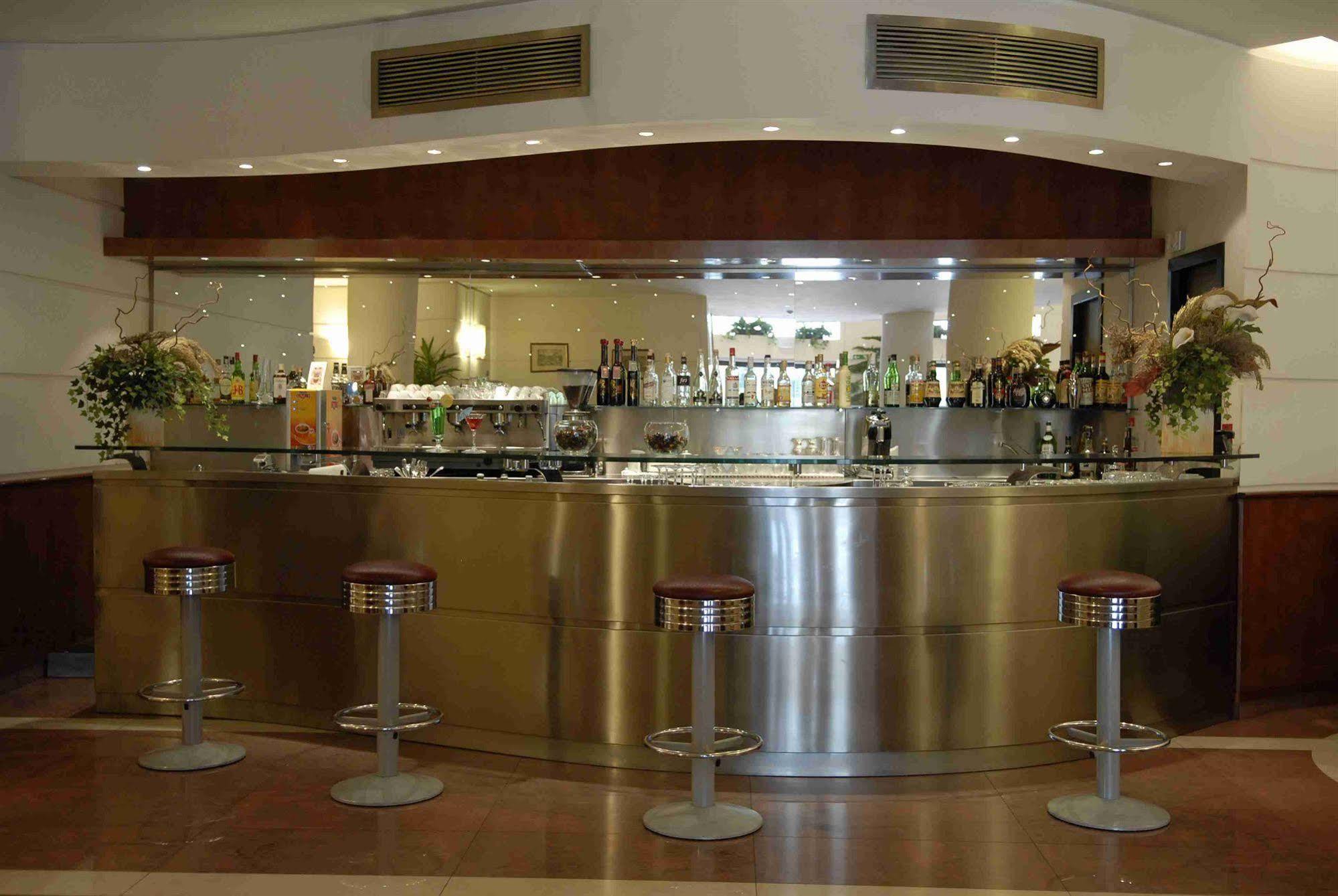 Hotel Imperatori Roma Exterior foto